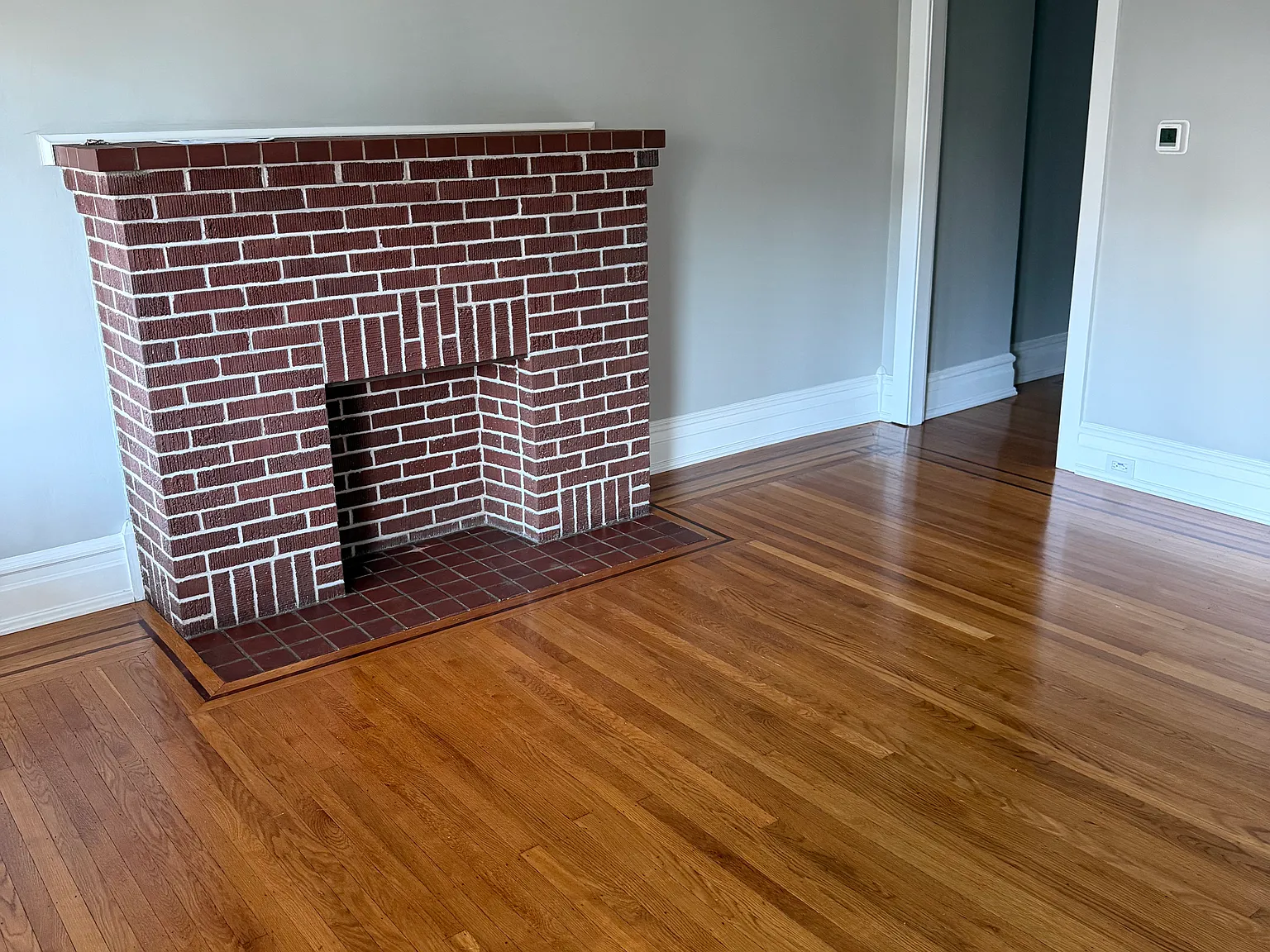 3 bed, 1284 sqft, $2,100 — Photo 2