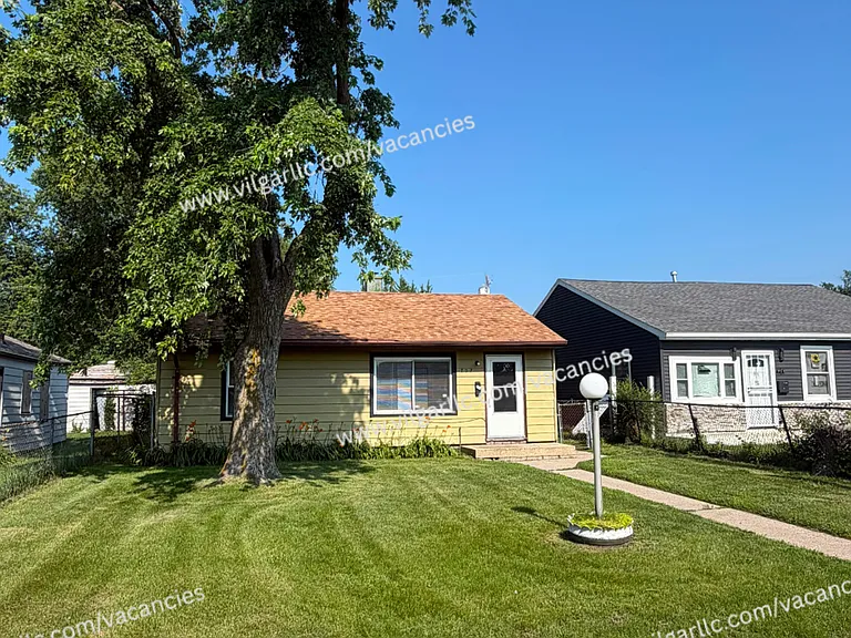 727 Mount St — Photo 2