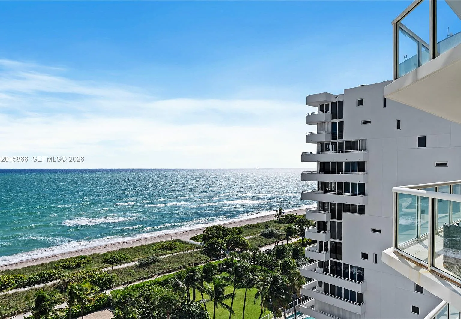 Mirage Condo — Photo 1