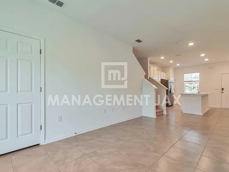 8346 Asteroid St #1 — Photo 6