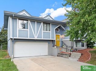 5618 N 107th St, Omaha, NE 68134