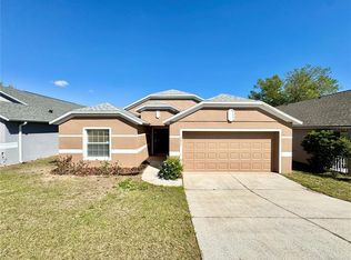 2073 Newtown Rd, Groveland, FL 34736