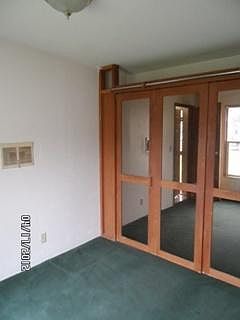 4th image of 714 Polk St
