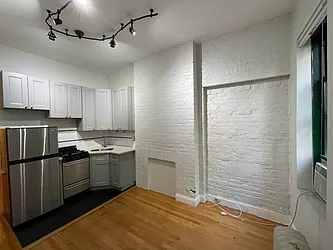 Rented by Best Apartments North Inc