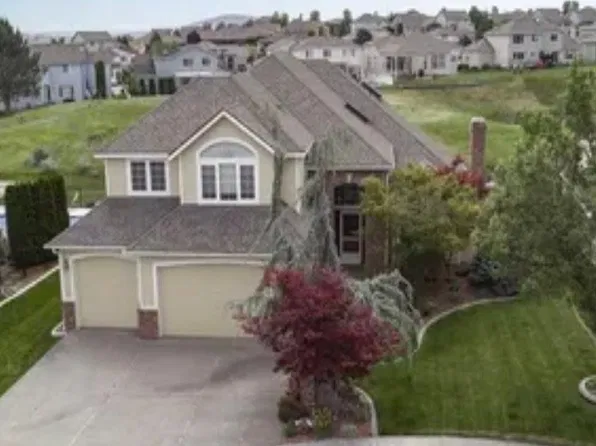 2831 Hawkstone Ct, Richland, WA 99354