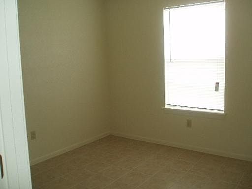 5th image of 19922 Clayton St #2