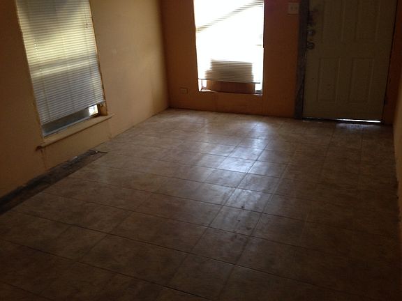 5th image of 2120 W Balli Dr