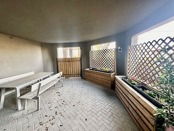 2nd image of 117 19th Ave NE #101A