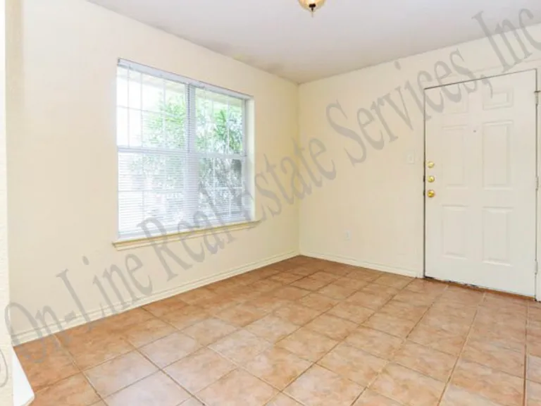 924 Willow Pond St #A — Photo 6
