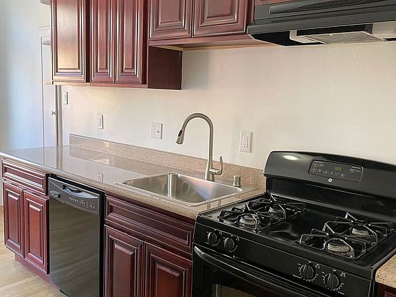 4th image of 3983 24th St APT 1
