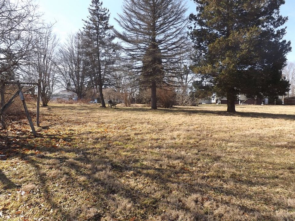 2nd image of Fairview Rd