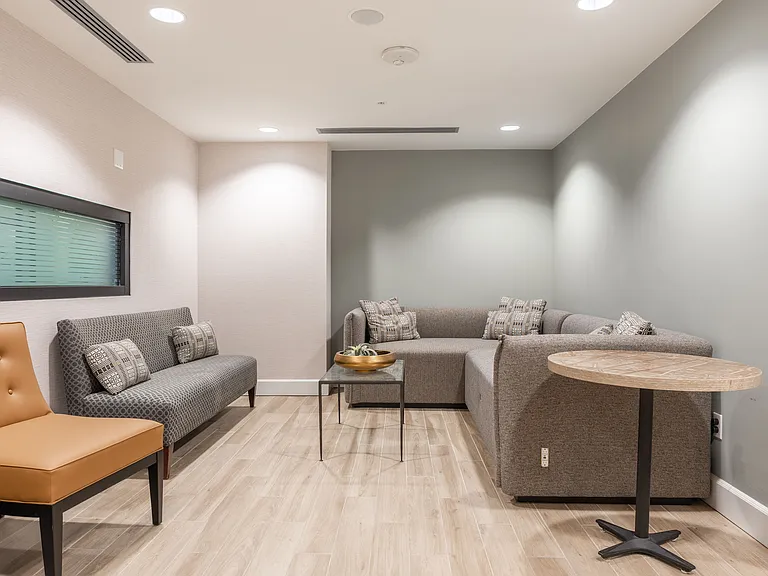 Miller and Rhoads Residences — Photo 65