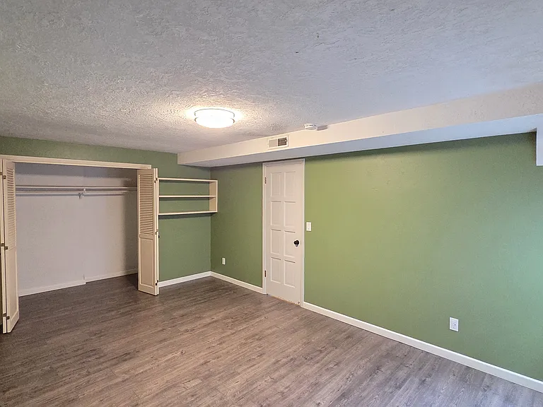 16932 Greentree Ave — Photo 28
