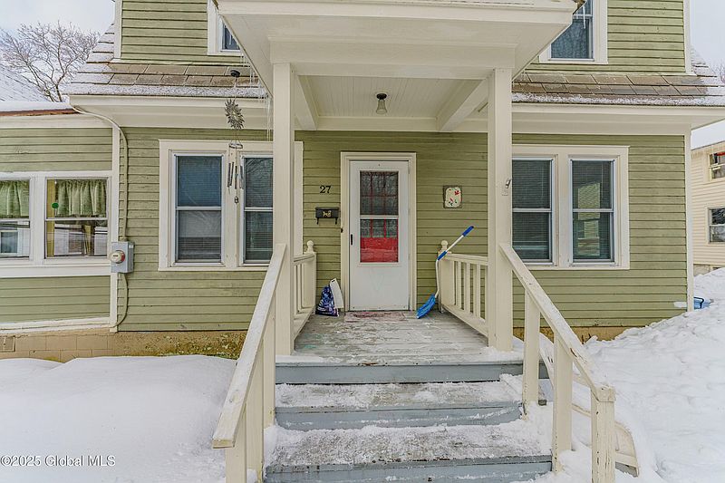 4th image of 27 Corliss Avenue