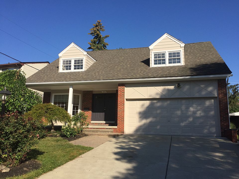 2nd image of 3911 Parkway Dr