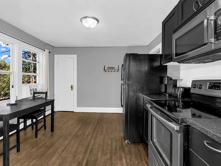 1462 Carroll Ave #2 — Photo 20