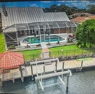 1st image of 221 NE Sagamore Ter