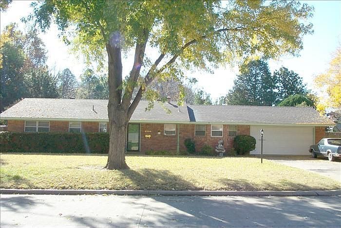 1st image of 2634 Chateau Dr