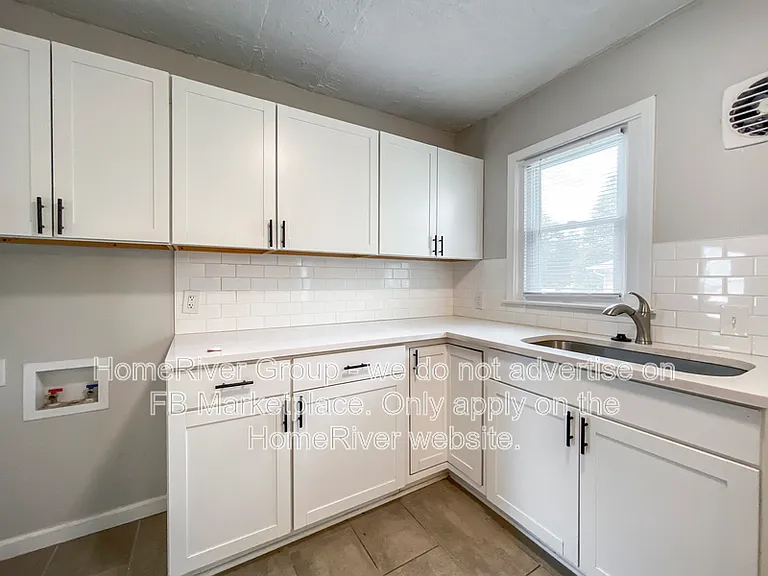1359 S White Station Rd — Photo 12