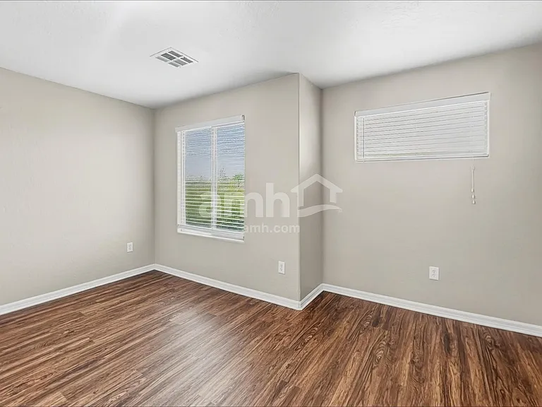 4408 Carrier Dove Ave — Photo 14