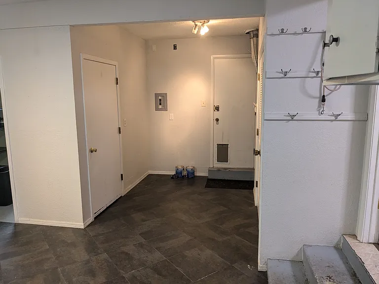 Backyard access from Den
