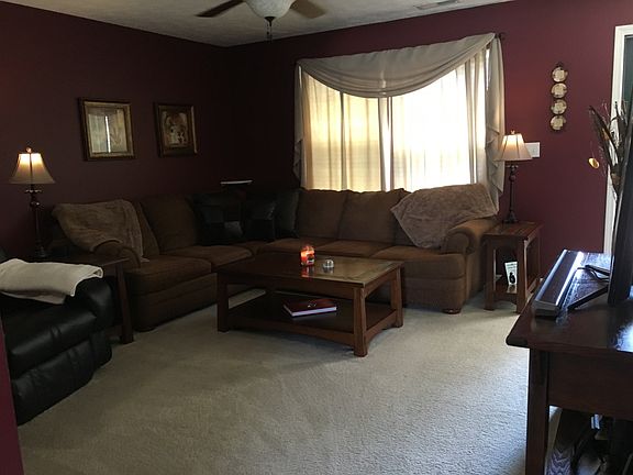 4th image of 5742 Arlington Dr