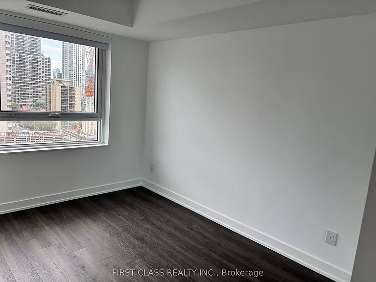 609 Sherbourne St #2102 — Photo 2