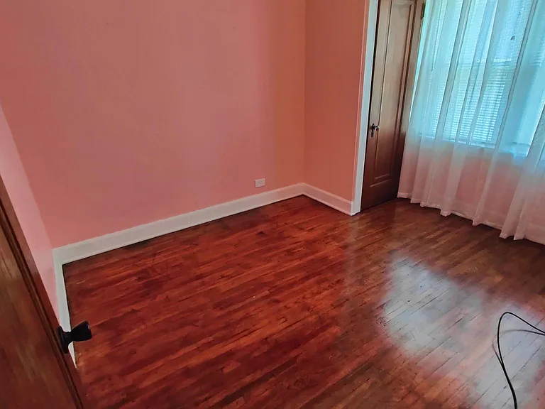 3856 Martha Ave — Photo 5