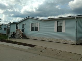 49803 Berkshire Dr E, Shelby Township, MI 48315