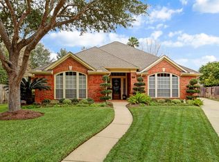207 Whisper Ridge Pl, Sugar Land, TX 77479