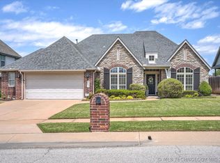 4102 W Roanoke Pl, Broken Arrow, OK 74011