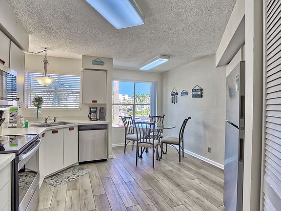 4th image of 6050 Bahia Del Mar Cir APT 218