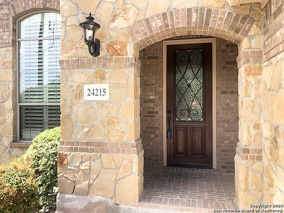 4th image of 24215 Canyon Row