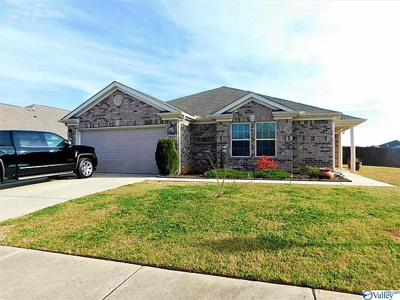 4th image of 2469 Bell Manor Dr SW