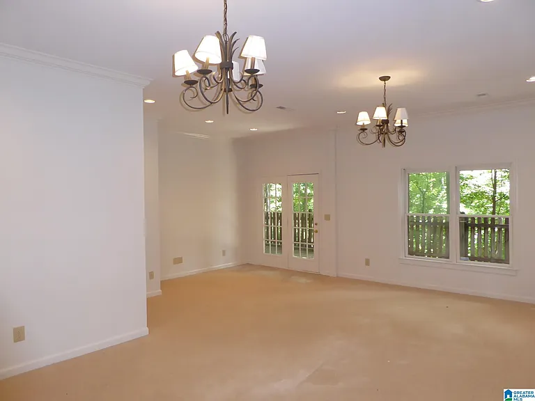 1040 Cole Cir — Photo 29