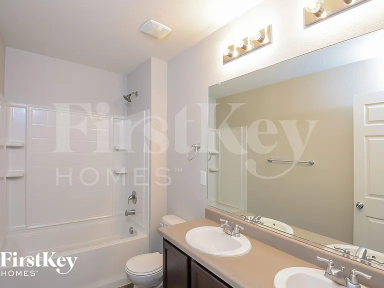 6481 N Dunkirk Ct — Photo 13
