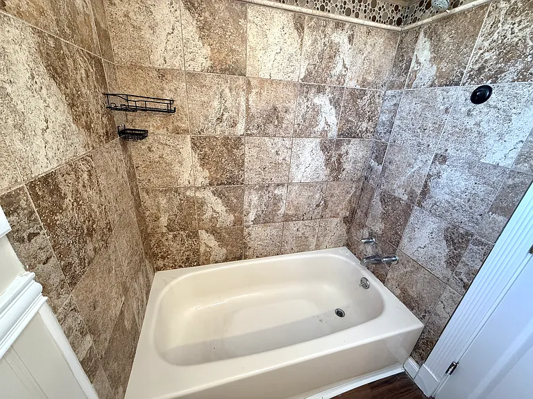 521 W Loch Lomond Dr — Photo 10