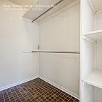 1430 N Dearborn Pkwy — Photo 58