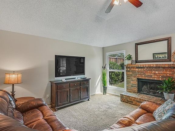 5th image of 5133 Wood Creek Ln