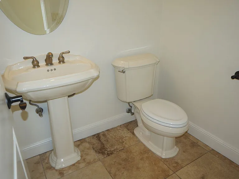 4139 NW Twilight Ter — Photo 15