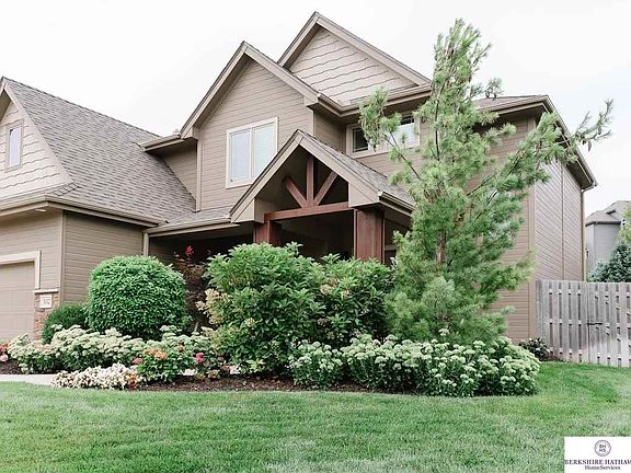 2nd image of 502 S 199th St