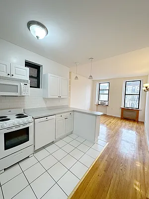 Rented by City Connections Realty | media 24