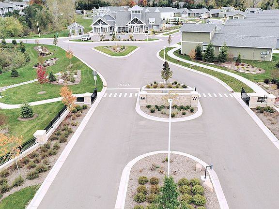 Community Entrance w/Gate