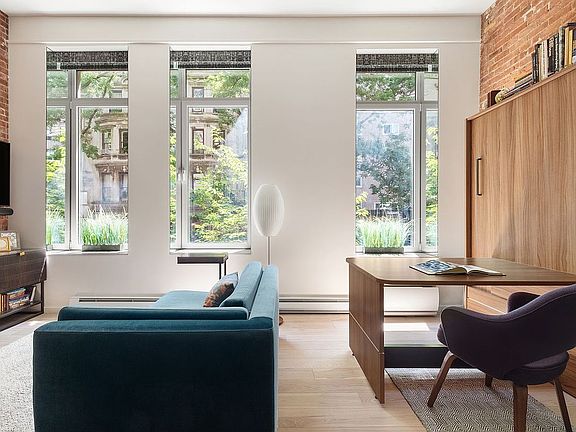 3rd image of 59 W 90th St APT 1F