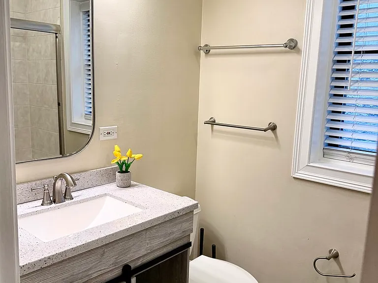 1234 N Dearborn Pkwy #1F — Photo 14