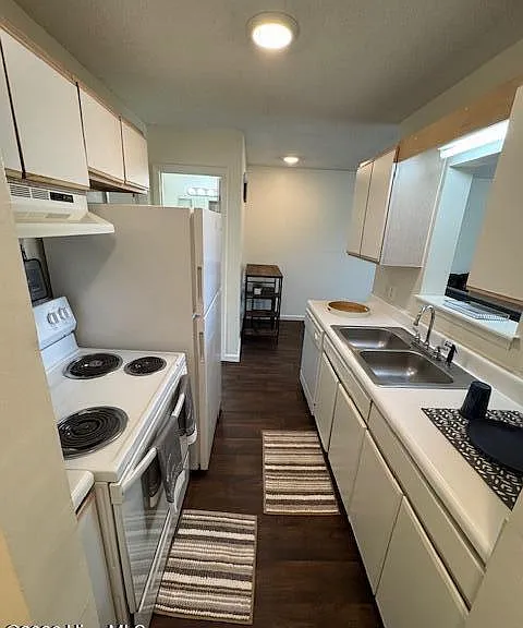 413 Paladin Dr #H — Photo 6