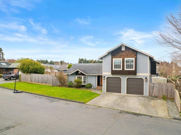 1866 Brindle Ln, Eureka, CA 95501