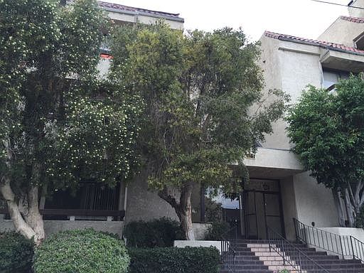 1st image of 5237 Newcastle Ave APT 203