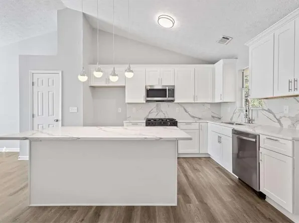 5950 Milligan Ct, College Park, GA 30349