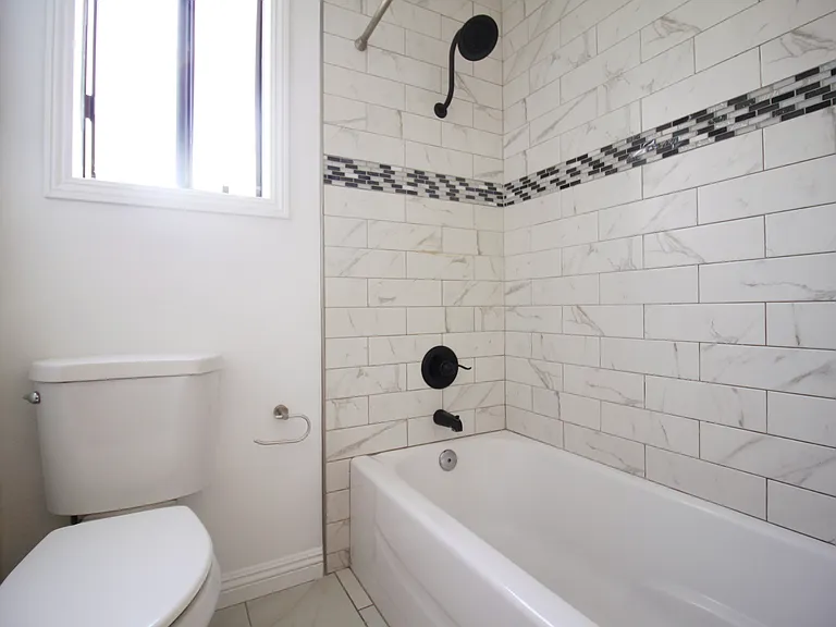 1832 Rockefeller Ln #8 — Photo 16